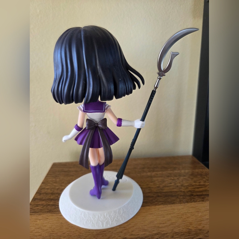 Super Sailor Saturn Sailor Moon Q Posket Figure - NO BOX - Picture 2 of 2